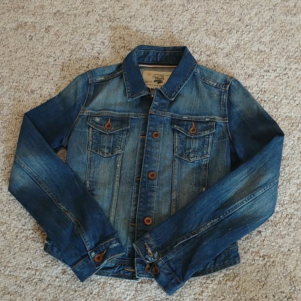 Zara distressed jean jacket